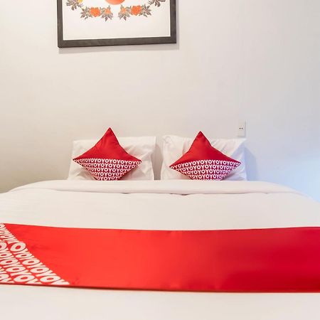 Hotel O Metropolitan Homestay Near Komplek Asia Megamas מדאן מראה חיצוני תמונה