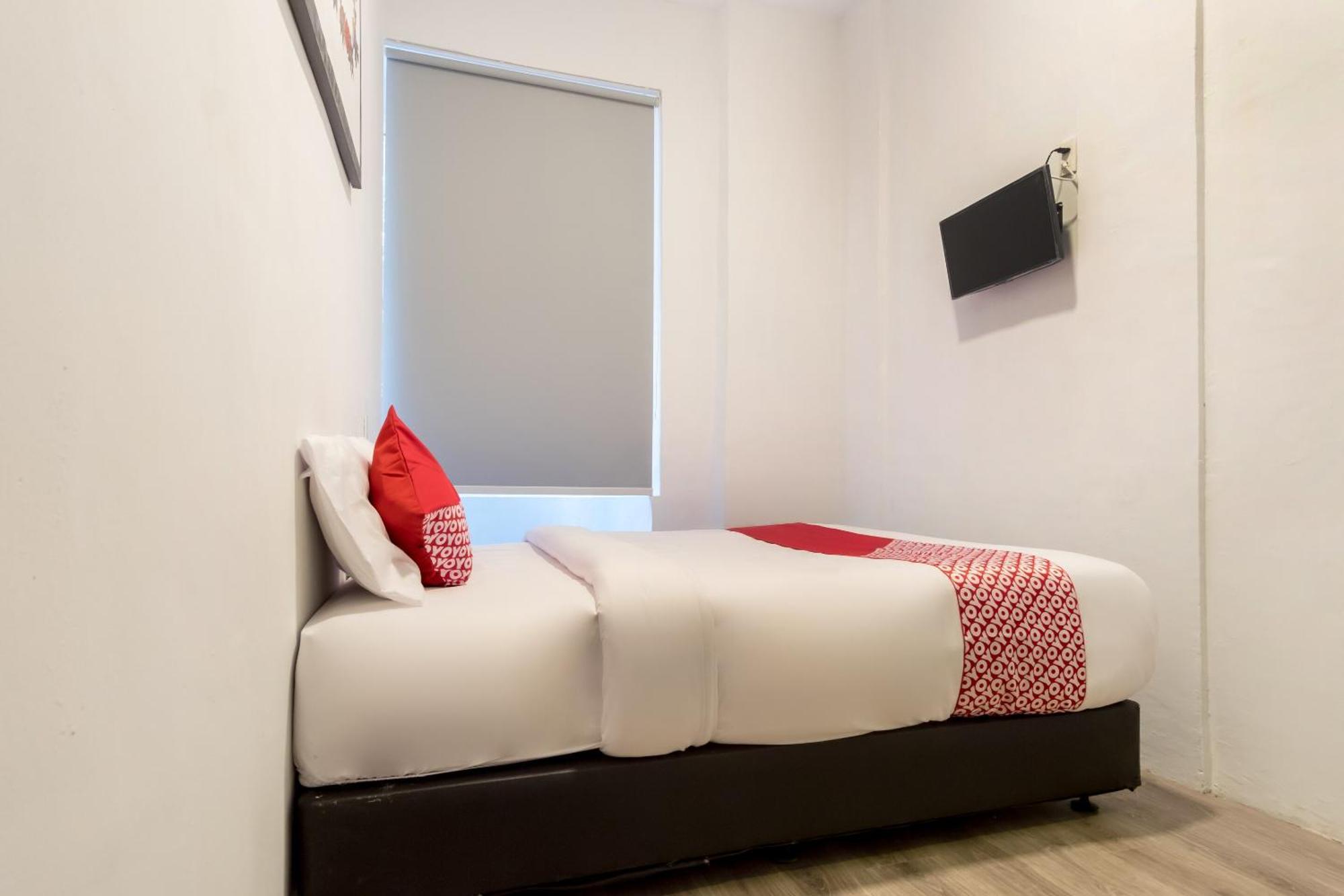 Hotel O Metropolitan Homestay Near Komplek Asia Megamas מדאן מראה חיצוני תמונה