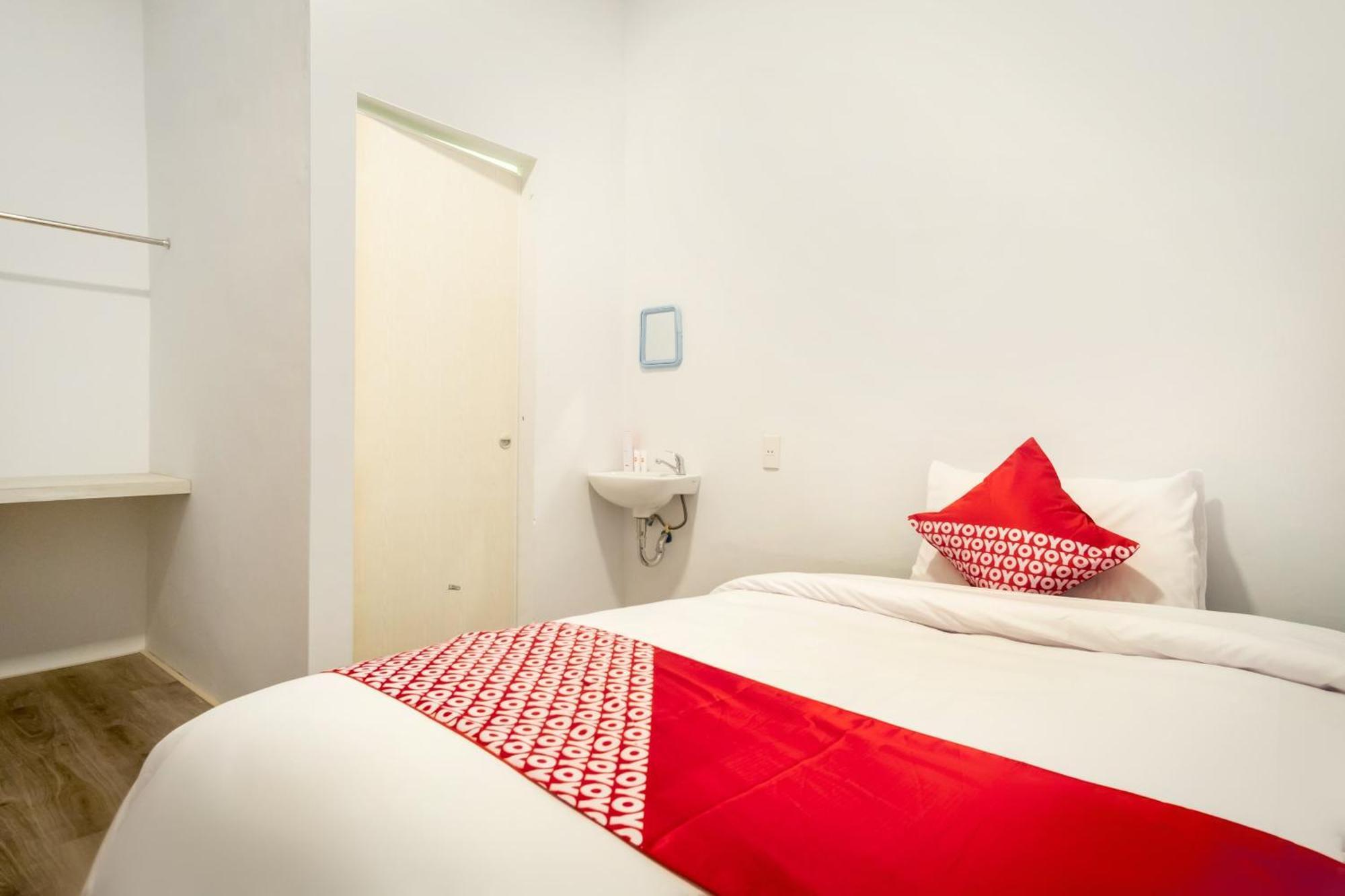 Hotel O Metropolitan Homestay Near Komplek Asia Megamas מדאן מראה חיצוני תמונה