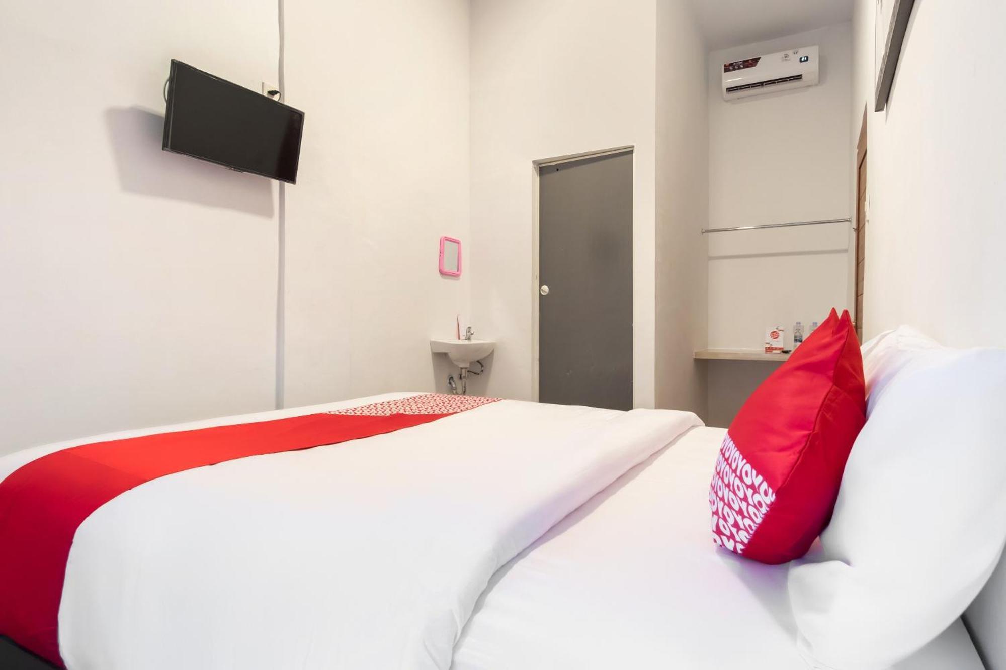Hotel O Metropolitan Homestay Near Komplek Asia Megamas מדאן מראה חיצוני תמונה