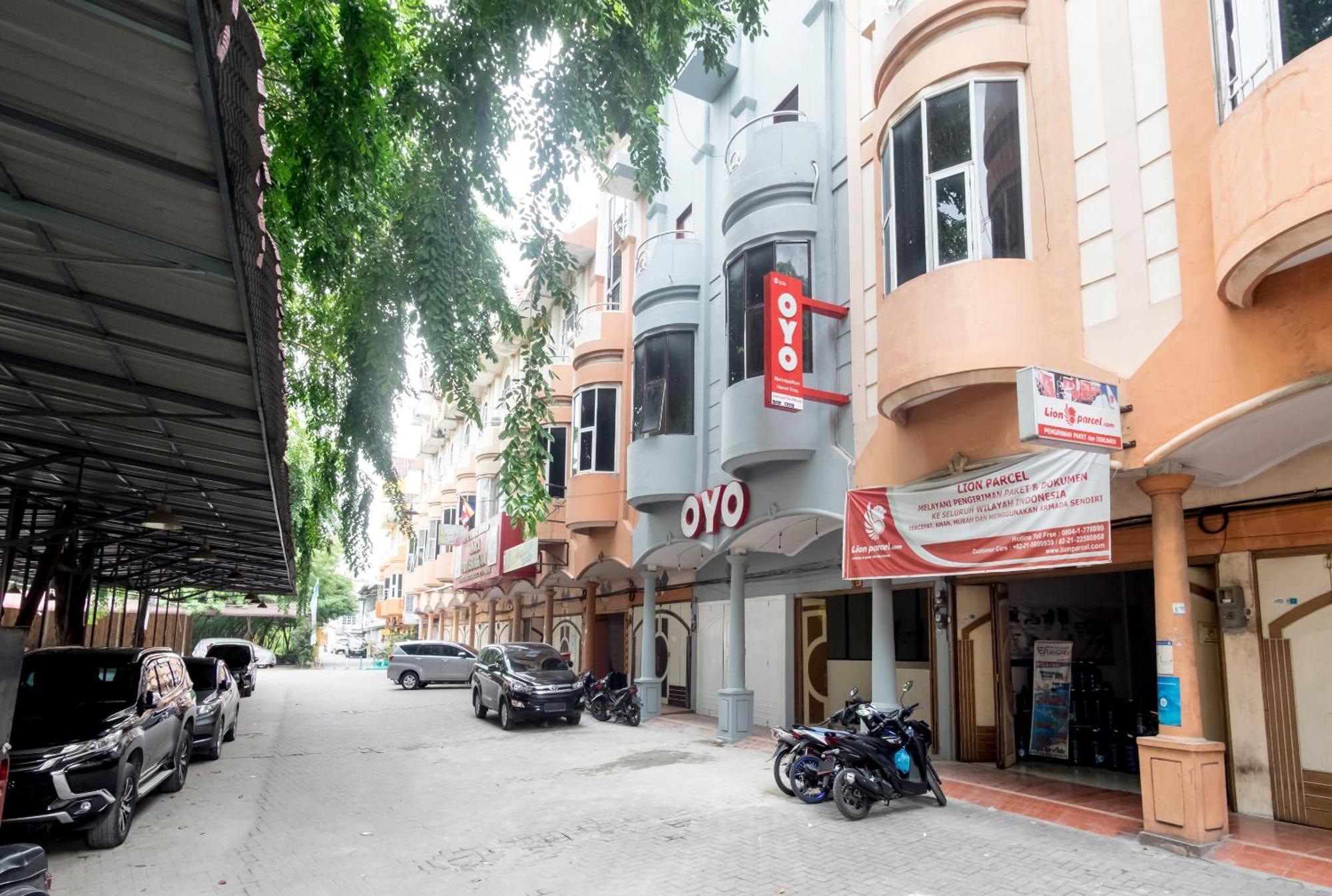 Hotel O Metropolitan Homestay Near Komplek Asia Megamas מדאן מראה חיצוני תמונה