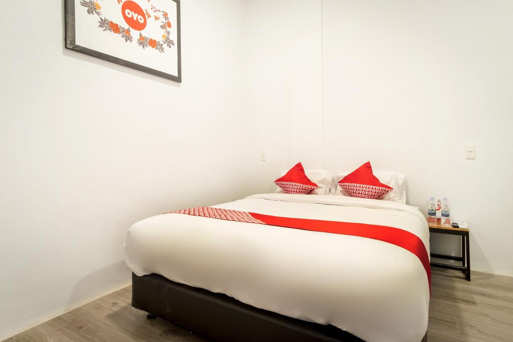 Hotel O Metropolitan Homestay Near Komplek Asia Megamas מדאן מראה חיצוני תמונה