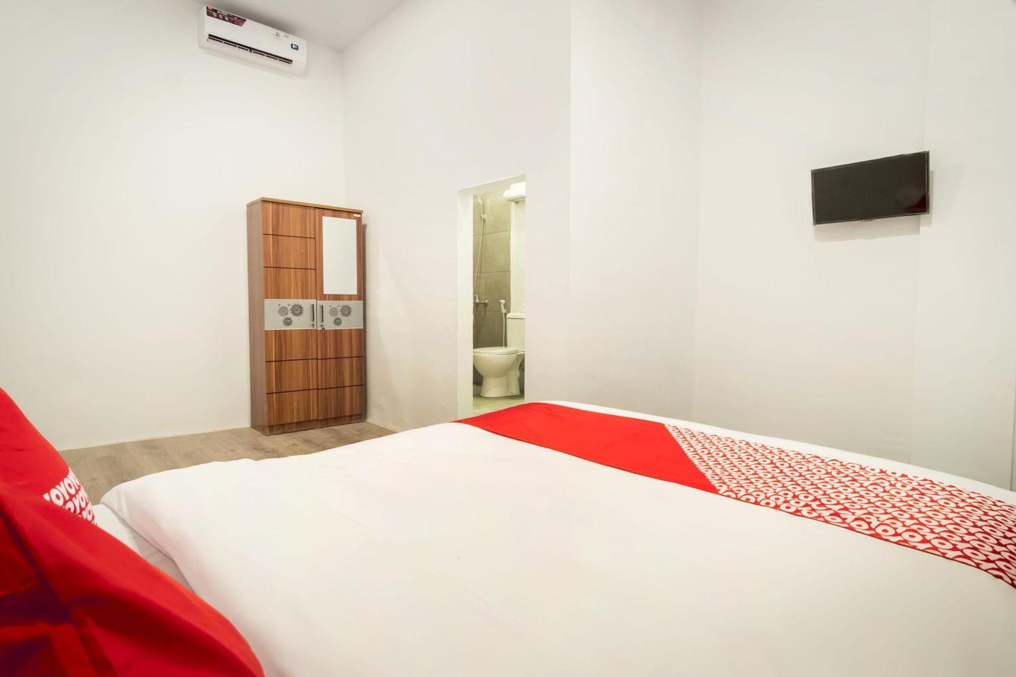 Hotel O Metropolitan Homestay Near Komplek Asia Megamas מדאן מראה חיצוני תמונה